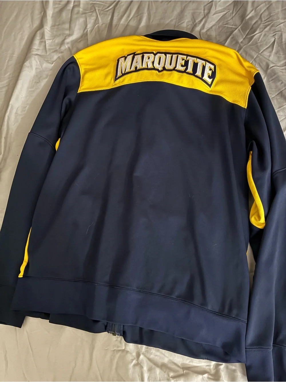 Marquette Air Jordan Zip Up Long Sleeve Sweatshirt Size XL
